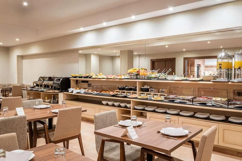 ברצלונה Petit Palace Eixample מלון
